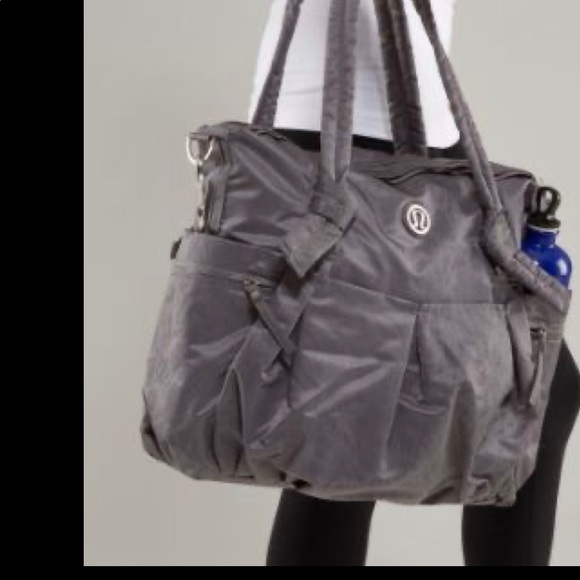 SOLD Lulu Triumph Tote SOLD SOLD - Picture 4 of 6